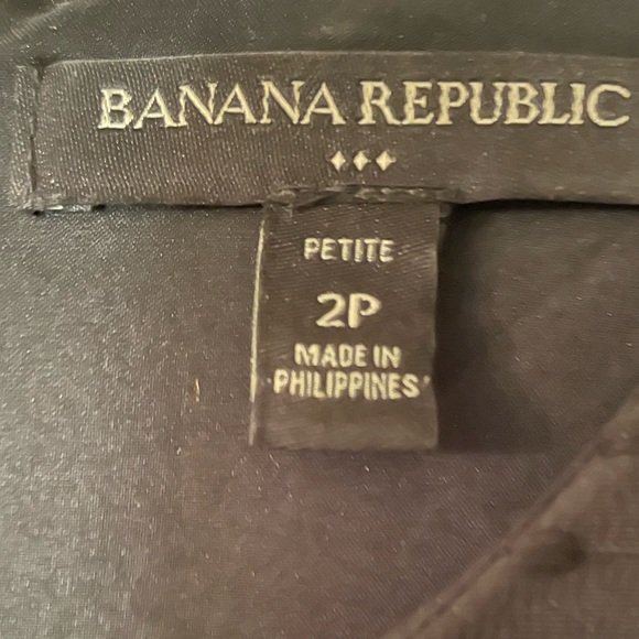 Banana Republic Women’s short sleeve black dress - 2P - Picture 3 of 5